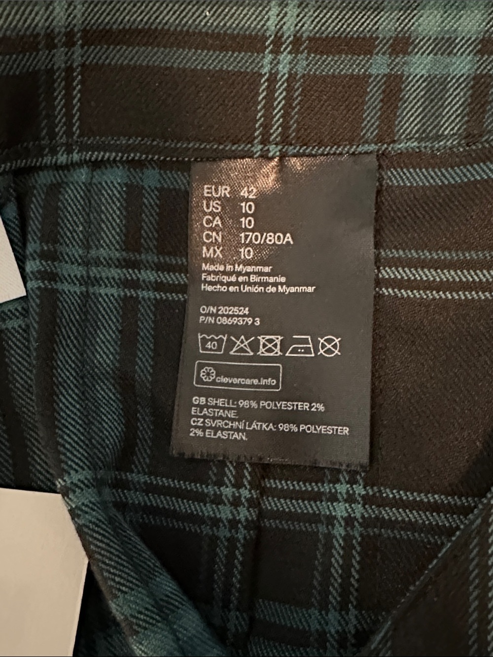 NWT H&M Divided Tartan Plaid Black & Green Pleated Skirt SZ 10 - Picture 8 of 8